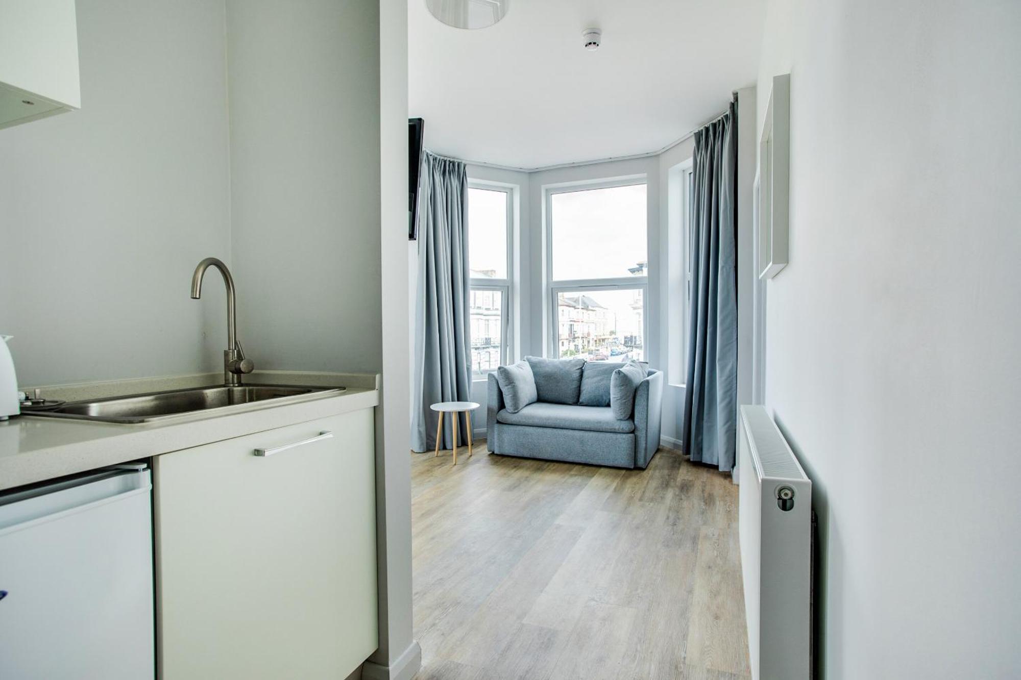 Oyo Studiotel Gy - Modern Hotel Apartments Great Yarmouth Exterior photo