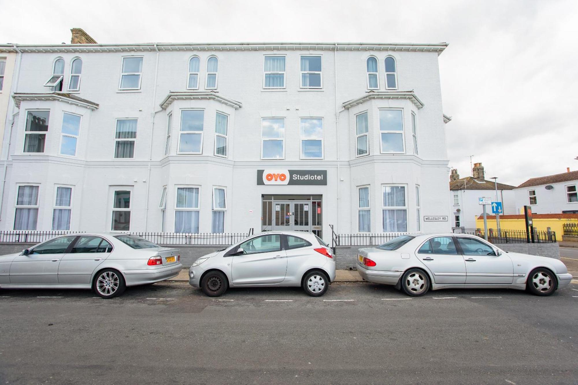 Oyo Studiotel Gy - Modern Hotel Apartments Great Yarmouth Exterior photo